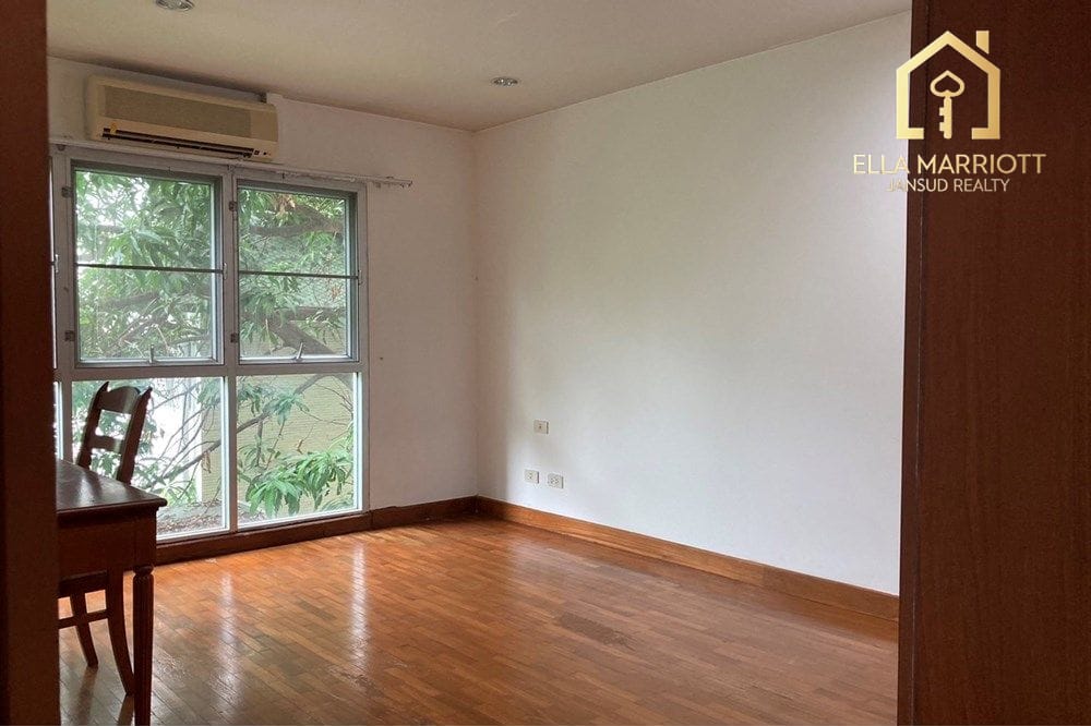 2-Bedroom Condo for Rent near BTS Thong Lo 7