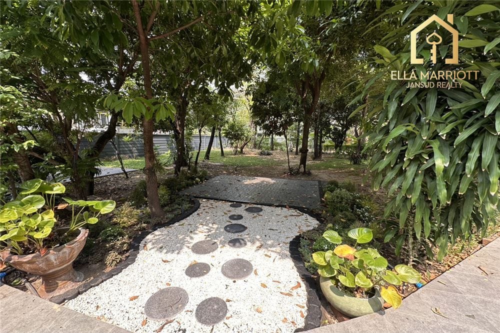 Grand 800sqm Forest Estate | Sukhumvit 71 | 150K 10