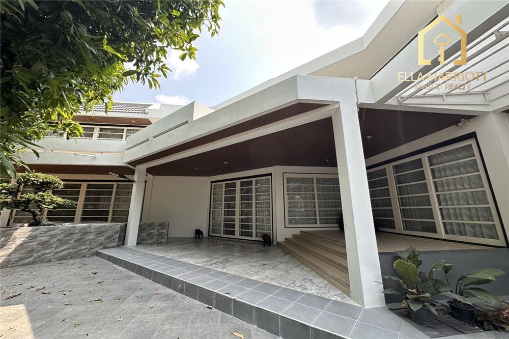 Grand 800sqm Forest Estate | Sukhumvit 71 | 150K 2