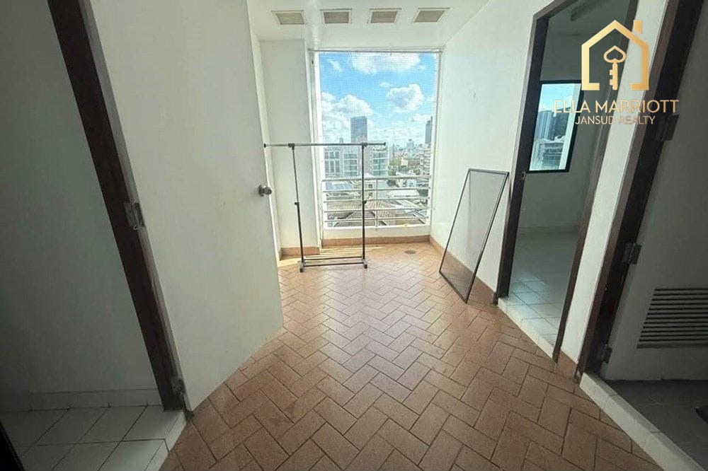 3-Bedroom Condo for Rent in Thonglor 14