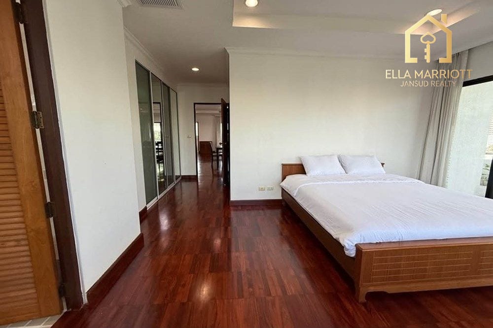 3-Bedroom Condo for Rent in Thonglor 7