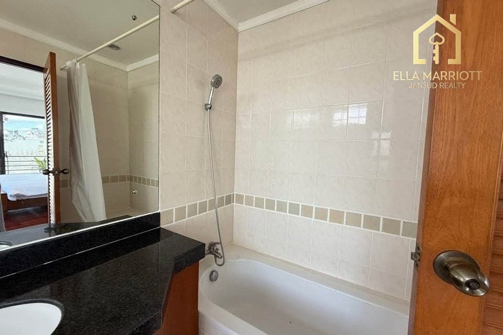 3-Bedroom Condo for Rent in Thonglor 8