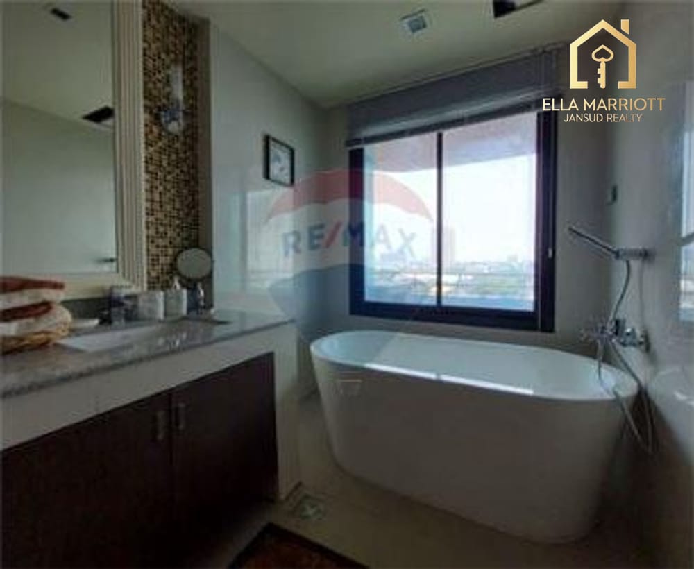 3BR Condo in Heart of Thonglor - Pet-Friendly Living at 80K (Negotiable) 11
