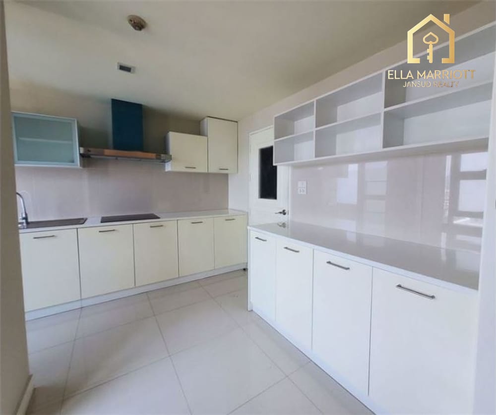 3BR Condo in Heart of Thonglor - Pet-Friendly Living at 80K (Negotiable) 5