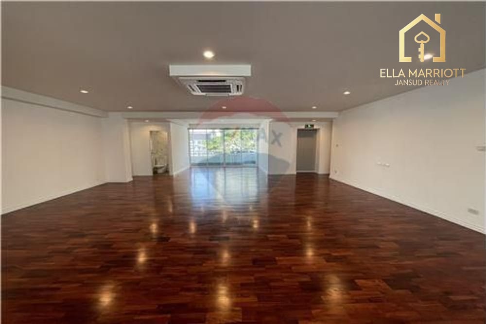 4-Schlafzimmer-Wohnung in Thonglor 2