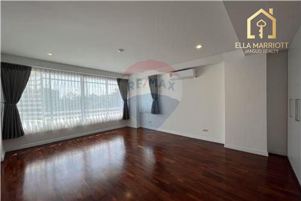 4-Schlafzimmer-Wohnung in Thonglor 5