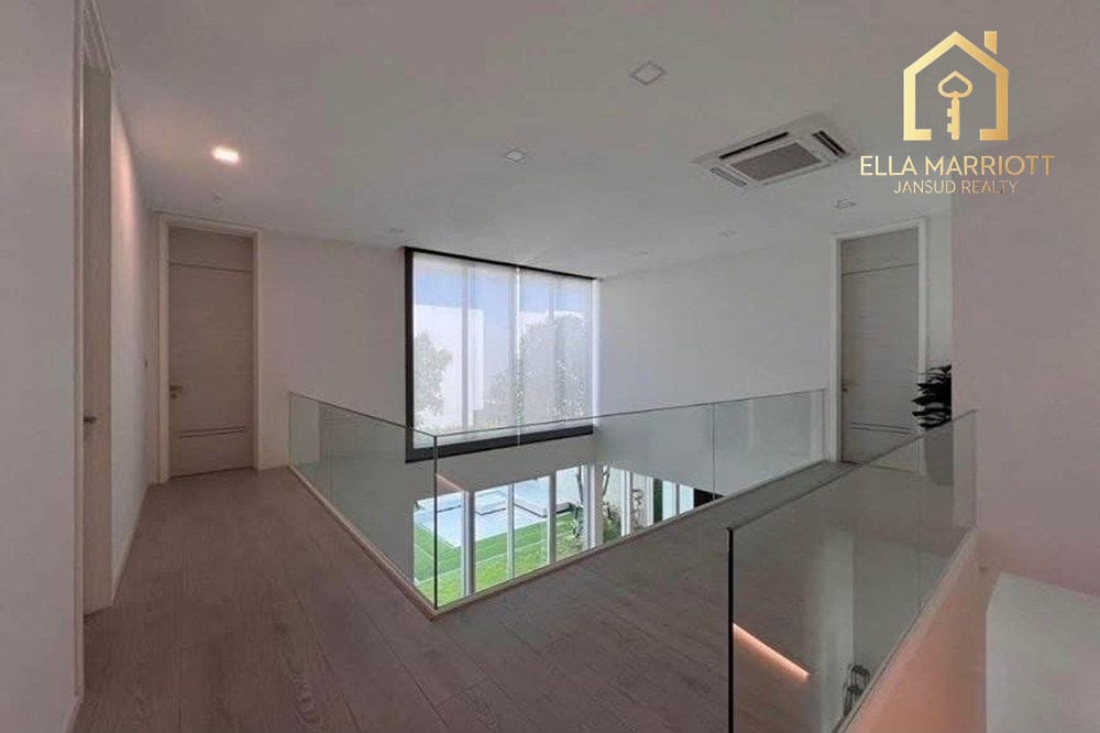 Discover Luxury Living in Bang Na 4