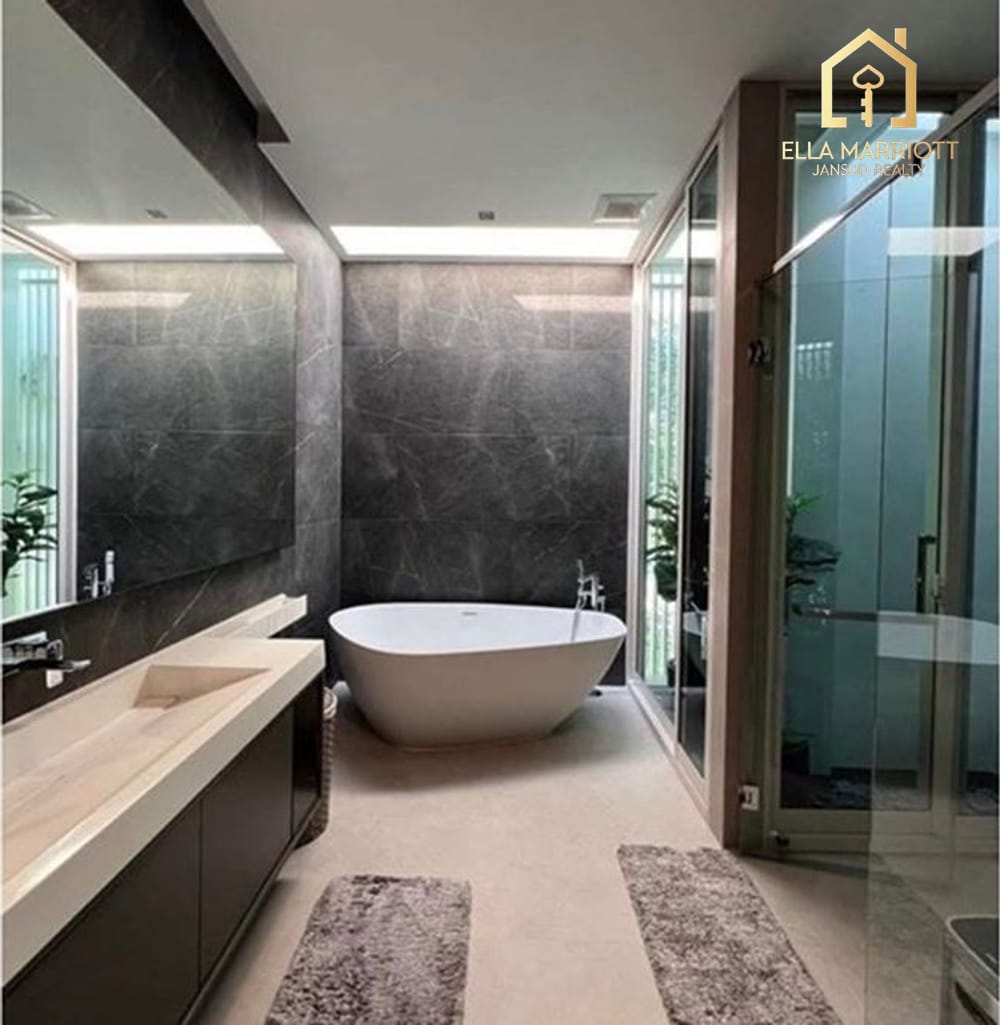Discover Luxury Living in Bang Na 7