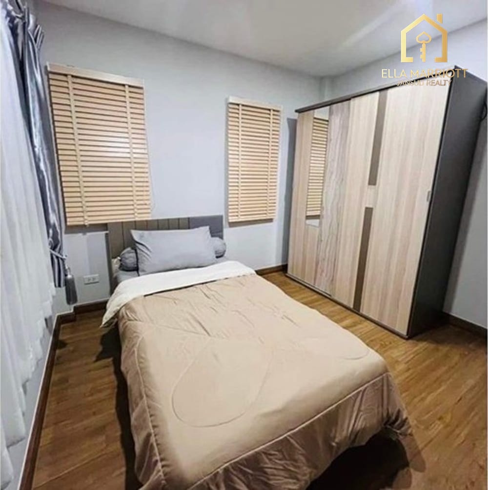 4-Bedroom Detached House at Lat Krabang Oasis with Sea Views 8