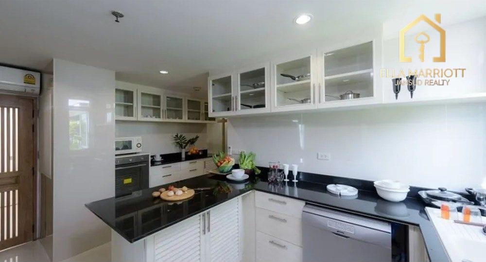6-Bedroom Condo at Narathiwas Soi 7 7
