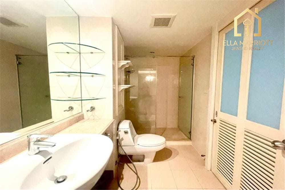 Pet-Friendly 2-Bedroom Condo for Rent in Sil 14