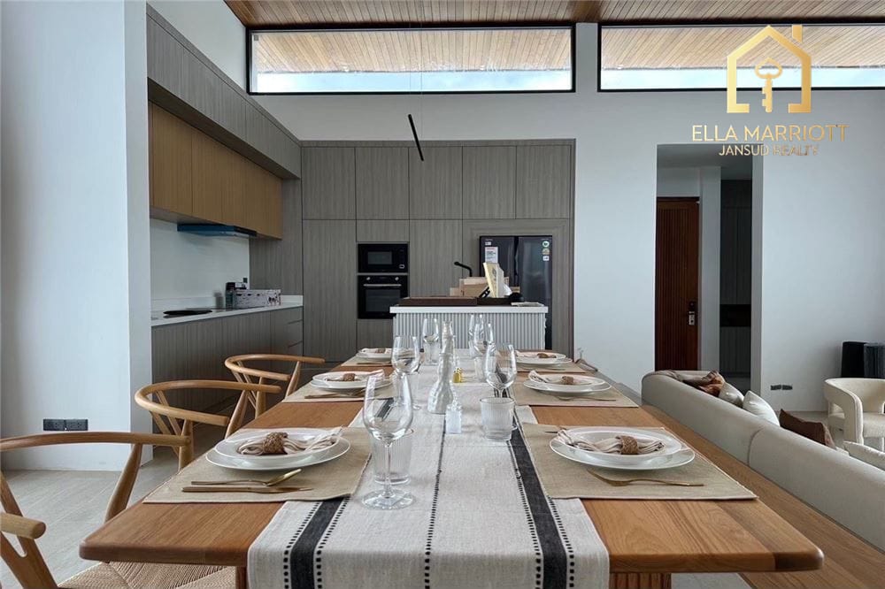 For Sale – Alexander Villa, Pasak Soi 8 8