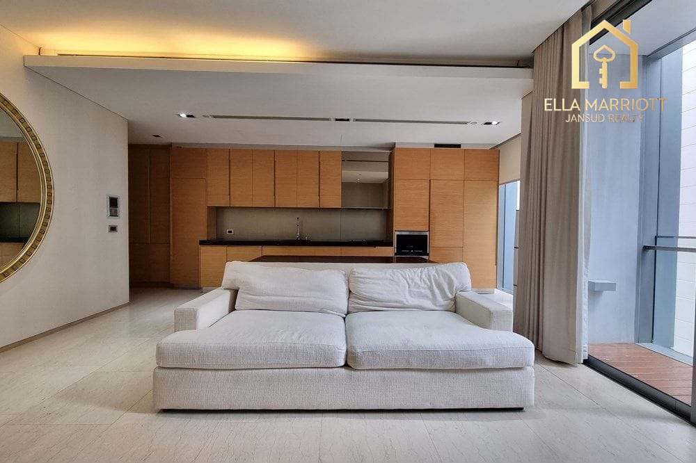 Spacious 2-Bedroom Condo for Rent at Saladaeng Residences 2