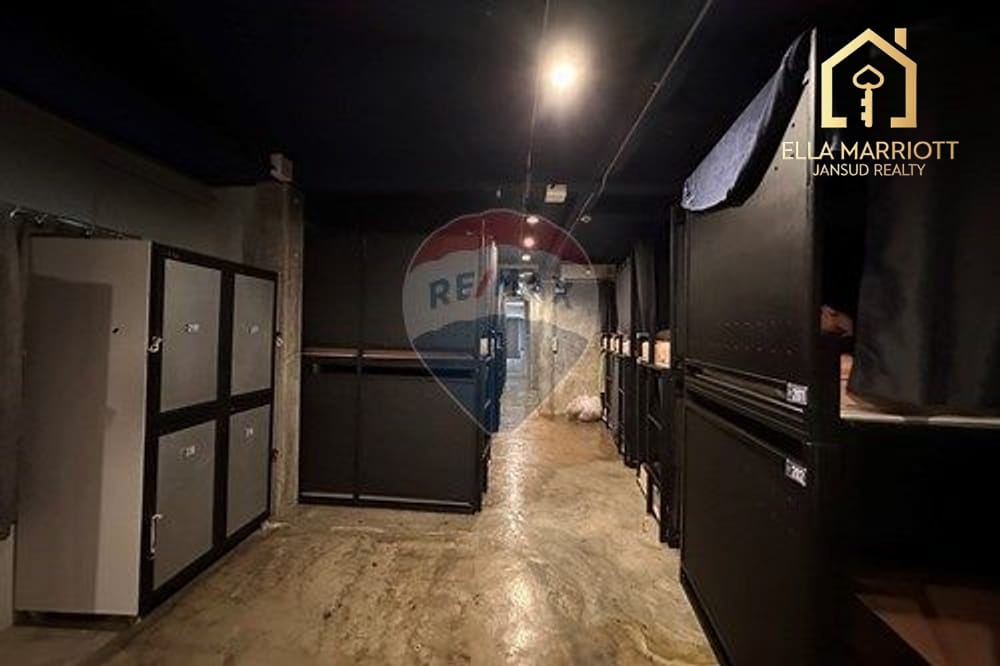 Prime Bangkok Hotel Investment in Trok Khao Sarn 11