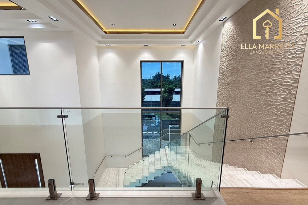 The RiverDale Residence Ultra Luxury Villa For Sale 3