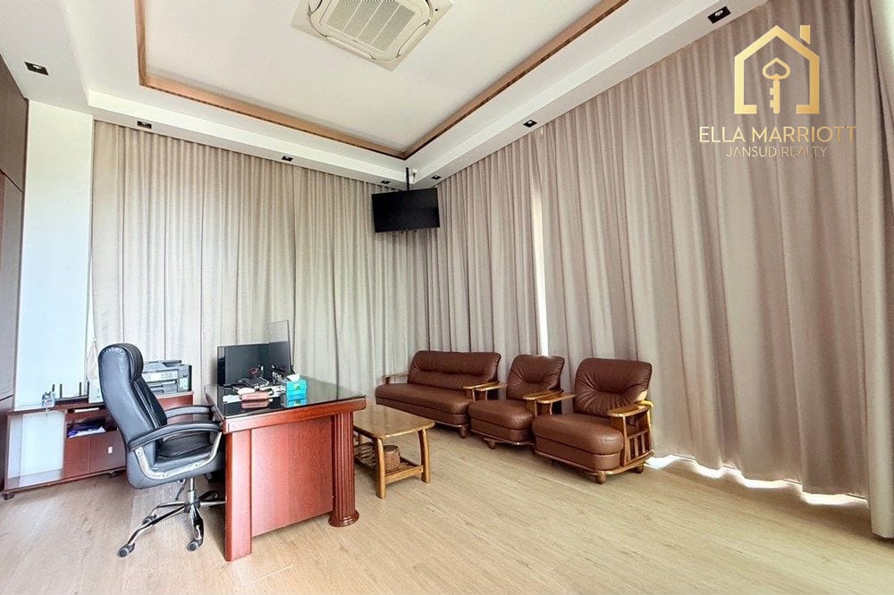 The RiverDale Residence Ultra Luxury Villa For Sale 37