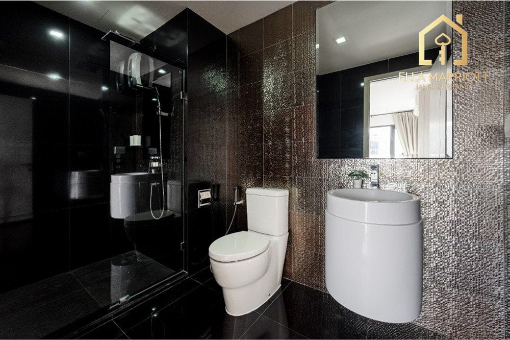 Luxury Condo in Heart of Bangkok - Ready Now! 11