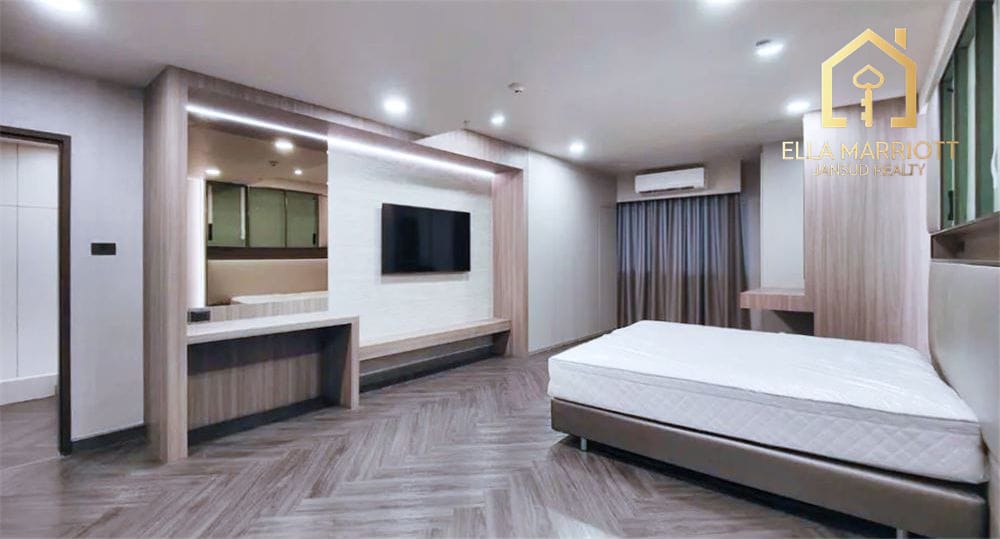 Neu renovierte, haustierfreundliche Doppelhaushälfte zum Verkauf in Crystal Garden 16