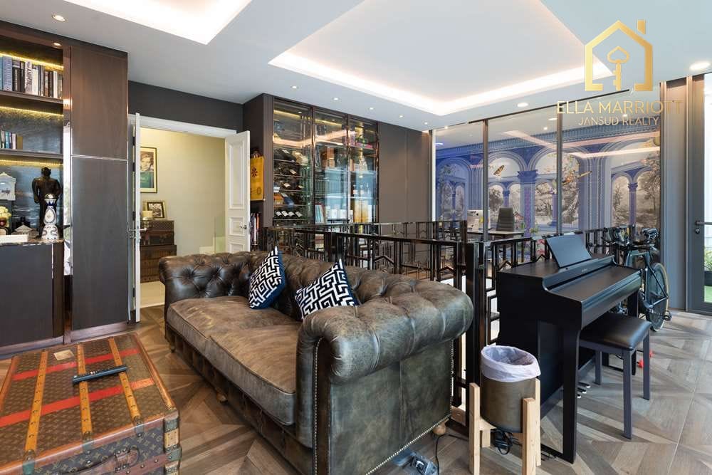 Buy 130MB | Ultra-Luxe 4BR Townhouse | Pool & Lift | Sukhumvit 49 12