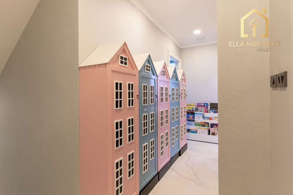 Buy 130MB | Ultra-Luxe 4BR Townhouse | Pool & Lift | Sukhumvit 49 16