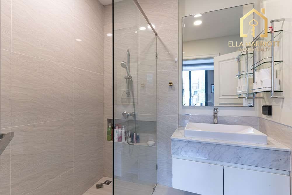 Buy 130MB | Ultra-Luxe 4BR Townhouse | Pool & Lift | Sukhumvit 49 20