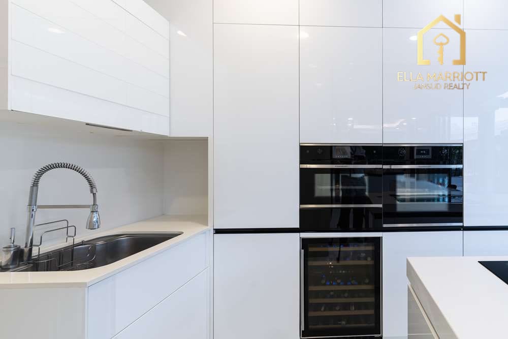 Buy 130MB | Ultra-Luxe 4BR Townhouse | Pool & Lift | Sukhumvit 49 8