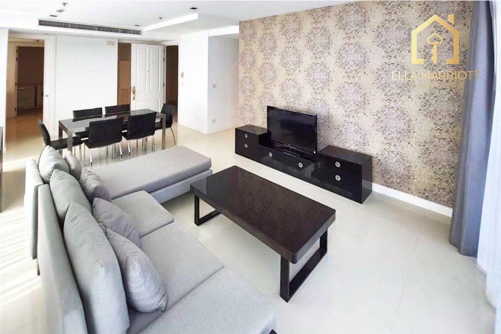 2-Bedroom Condo at Athenee Residence — 4 mins walk to BTS Phloen Chit 2