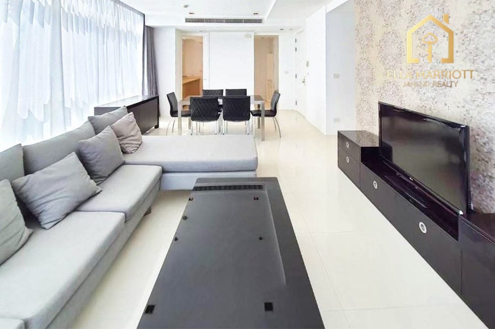 2-Bedroom Condo at Athenee Residence — 4 mins walk to BTS Phloen Chit 3