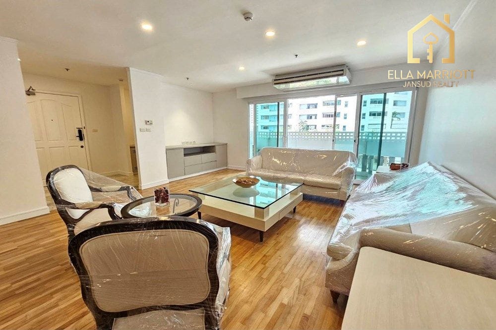 Rent 130K | 315sqm 3BR 4BA+Maid | Pet-Friendly | 4 Min BTS Asok 3