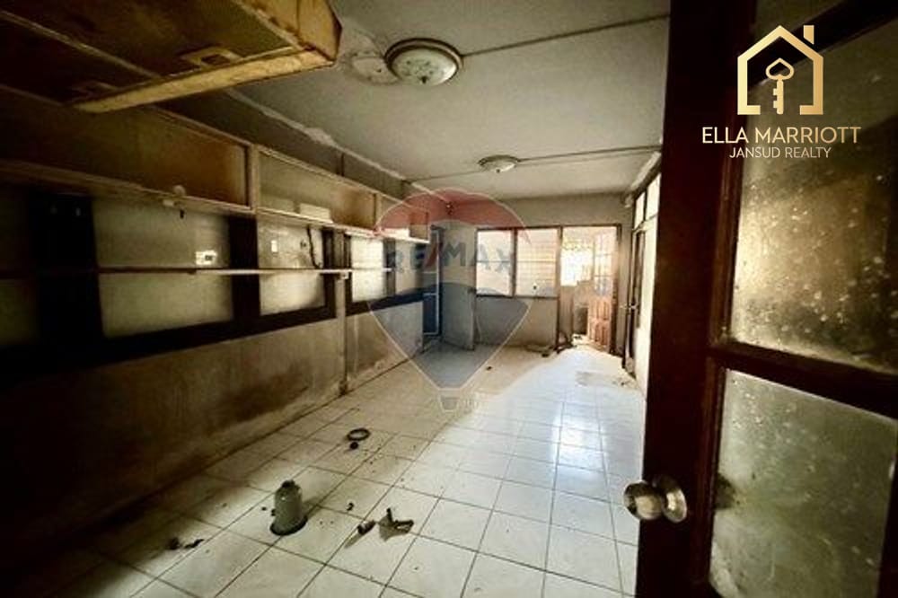 ขาย 4 ห้องนอน 3 ห้องน้ำ บ้าน ใน สุขุมวิท, กรุงเทพฯ 17
