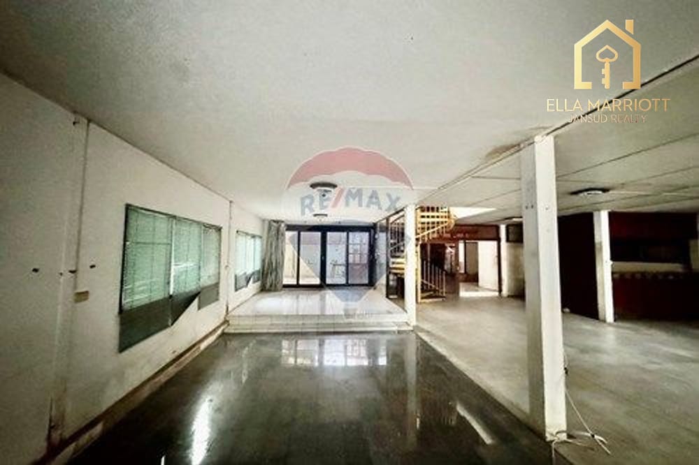 ขาย 4 ห้องนอน 3 ห้องน้ำ บ้าน ใน สุขุมวิท, กรุงเทพฯ 8