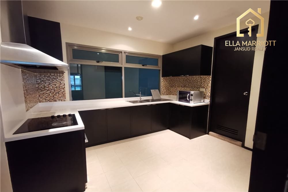 3-Bedroom Condo at The Madison near BTS Phrom Phong — 4 mins walk 4