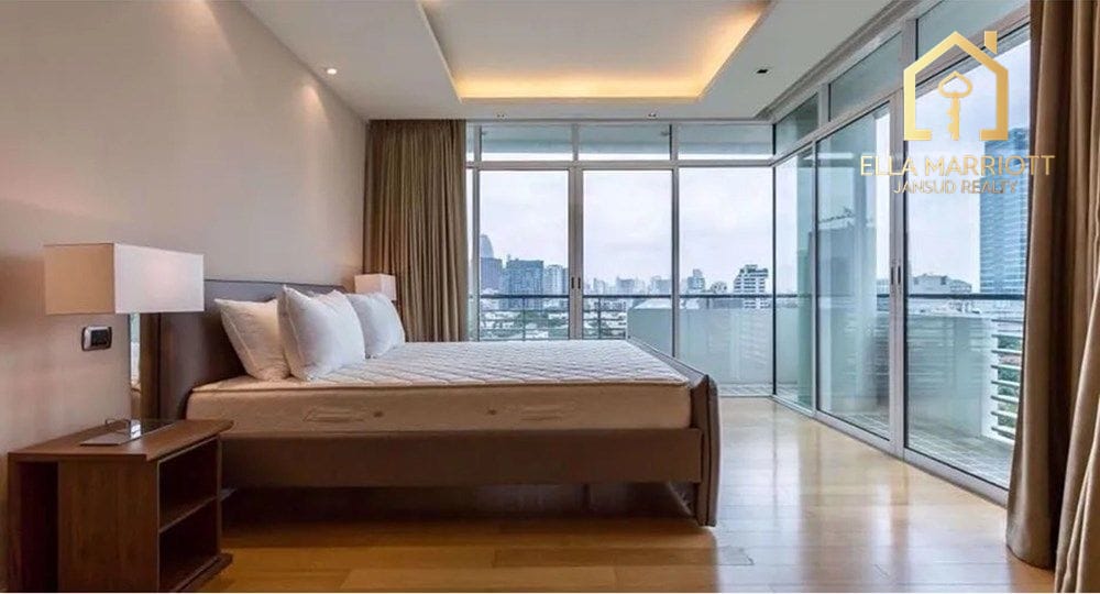 2-Bedroom Condo at Le Monaco Residence Ari — 16 min walk to BTS Saphan Khwai 10