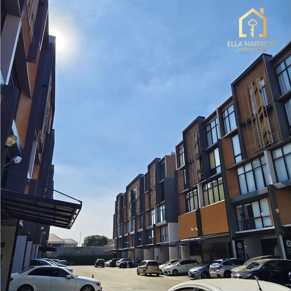 For Rent | Modern 5-Storey Home Office in The Pride Sukhumvit 77 1