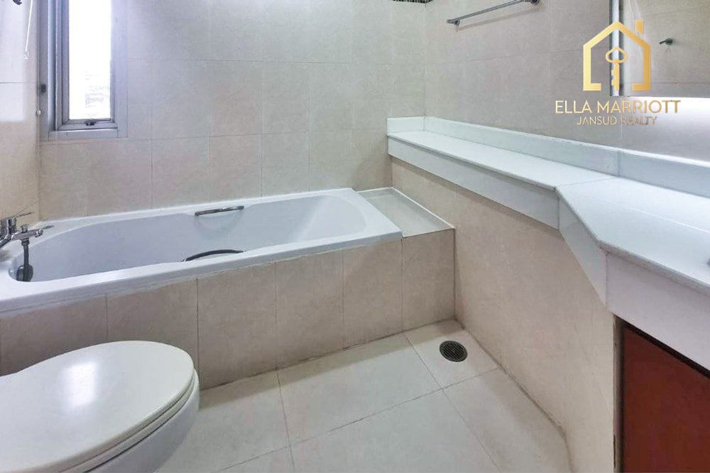 Family-Friendly 3-Bedroom Condo in Secured Compound 9