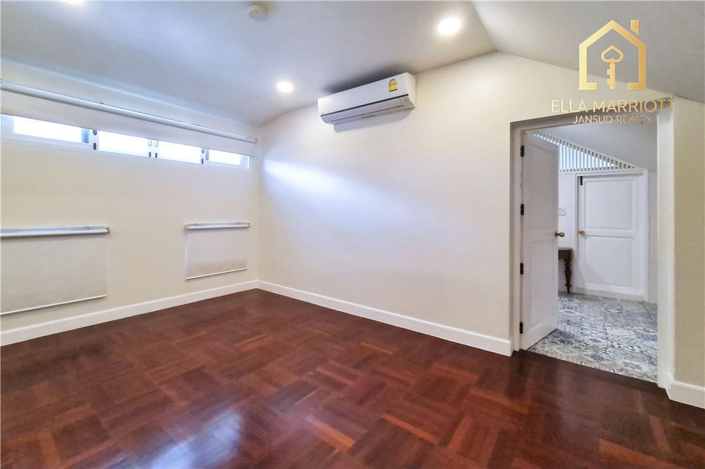Zu vermieten | Einfamilienhaus mit privatem Pool in der Gegend Sukhumvit-Thonglor 32