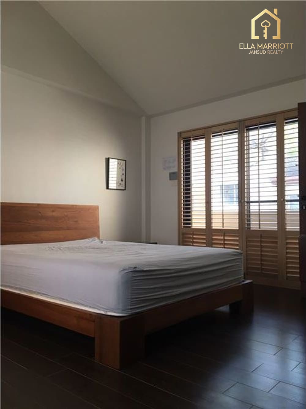 3-Storey 4BR Townhouse for Rent at Phrom Phong Loop - Company Registration Available 15