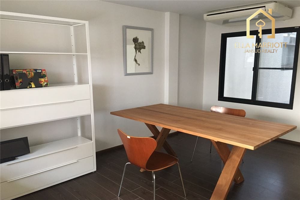 3-Storey 4BR Townhouse for Rent at Phrom Phong Loop - Company Registration Available 4