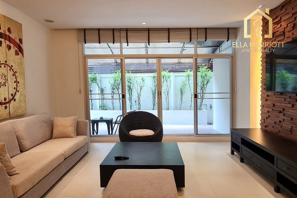 For Rent: Pet-Friendly 2-Bedroom Apartment with Private Garden 9