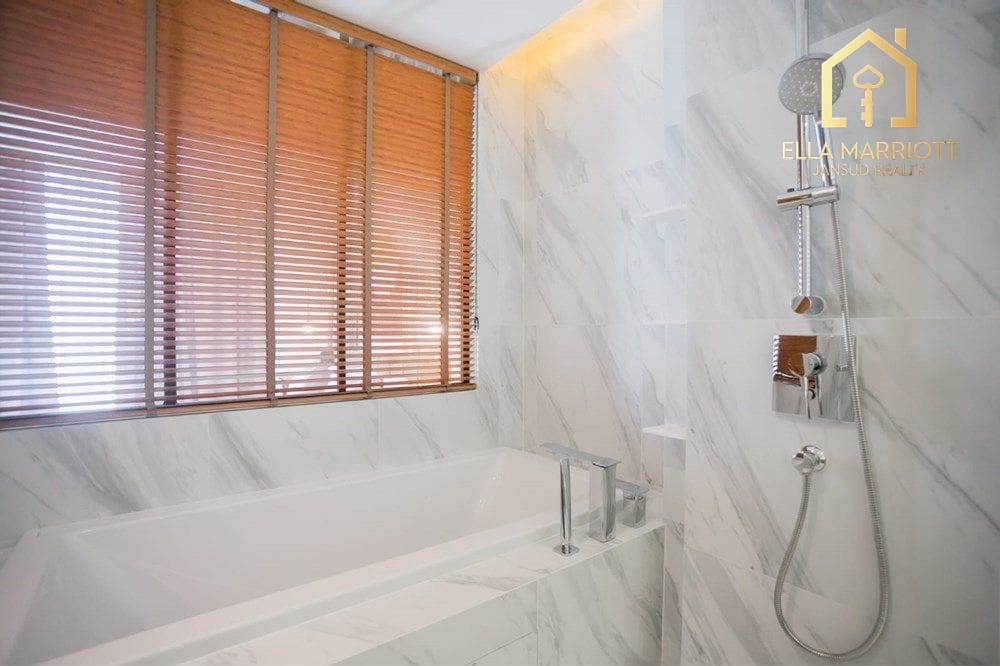 2-Bedroom Condo at MUNIQ Sukhumvit 23 — 4 min walk to MRT 14