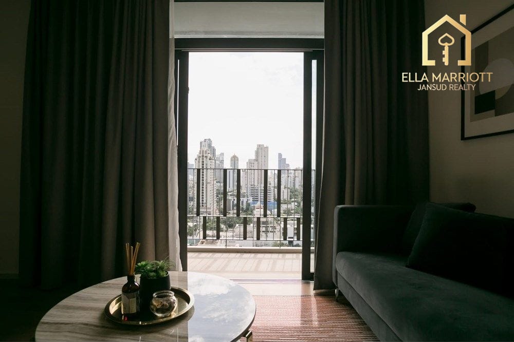 2-Bedroom Condo at MUNIQ Sukhumvit 23 — 4 min walk to MRT 3