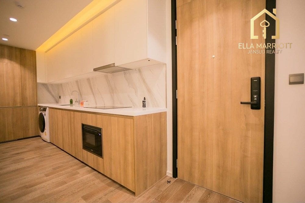2-Bedroom Condo at MUNIQ Sukhumvit 23 — 4 min walk to MRT 6