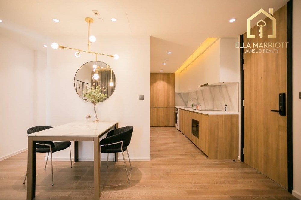2-Bedroom Condo at MUNIQ Sukhumvit 23 — 4 min walk to MRT 8