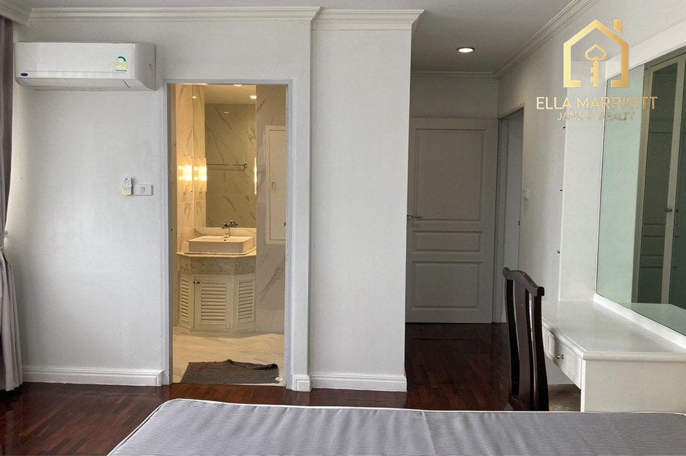3-Bedroom Condo at Rare 260sqm Low-Rise Luxury in Sukhumvit 49 11