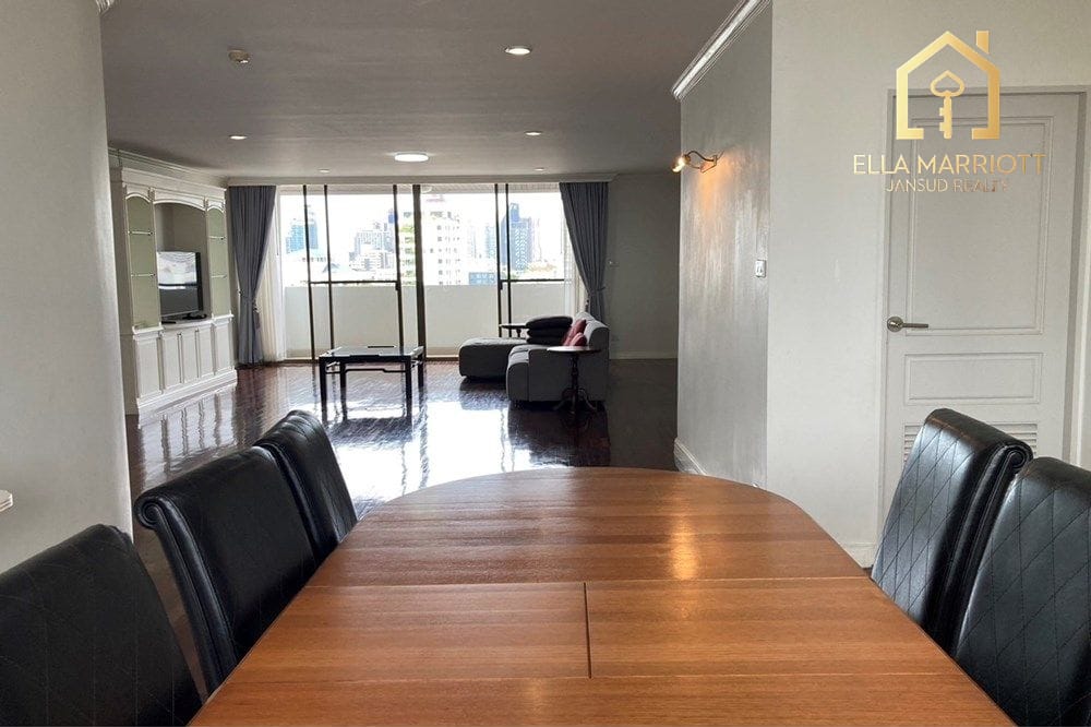 3-Bedroom Condo at Rare 260sqm Low-Rise Luxury in Sukhumvit 49 4
