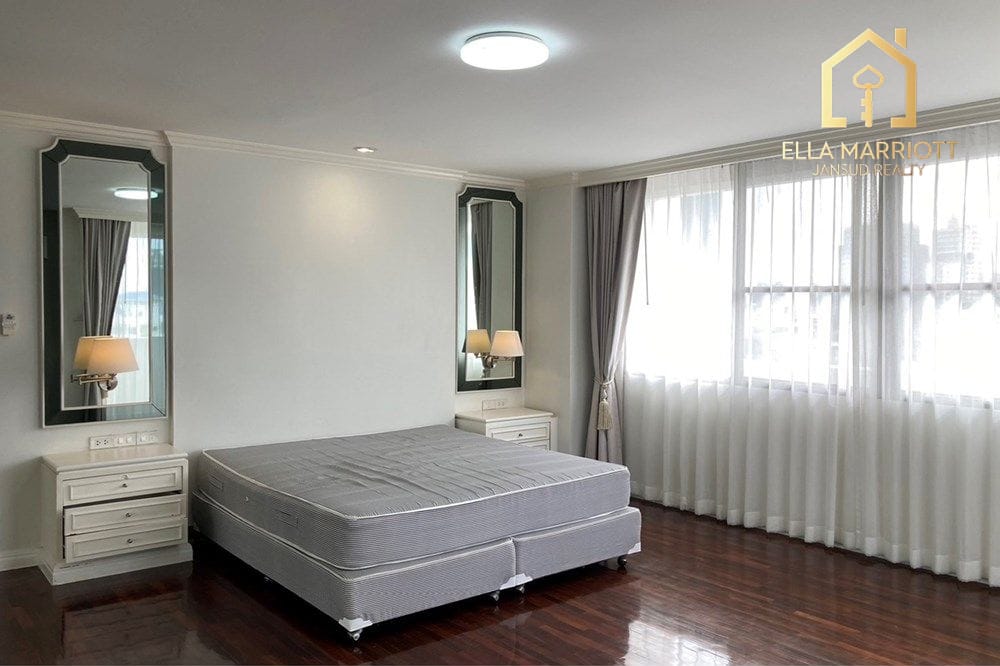 3-Bedroom Condo at Rare 260sqm Low-Rise Luxury in Sukhumvit 49 7