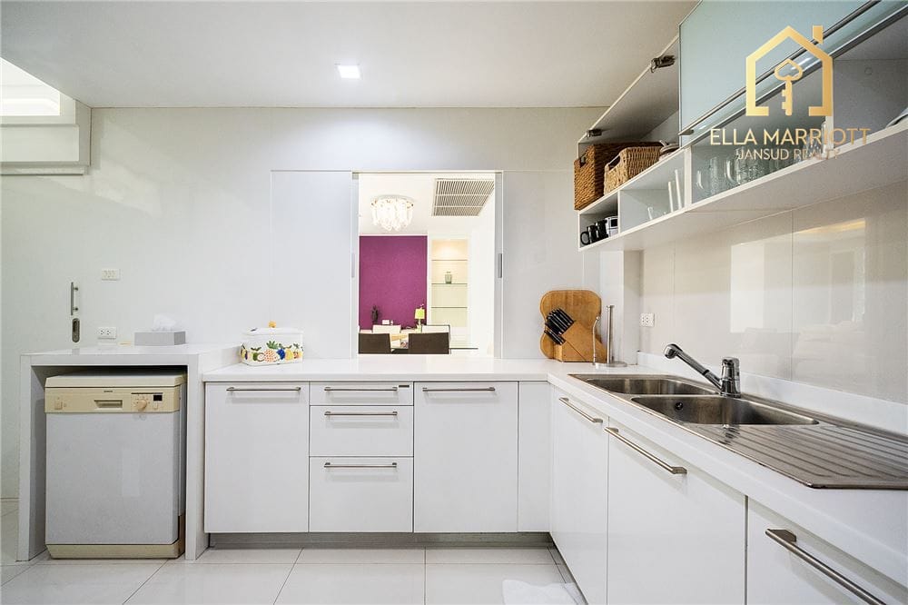 Penthouse | Sukhumvit City Resort (Soi 11) | 4BR with Tenant | 40 MB 7