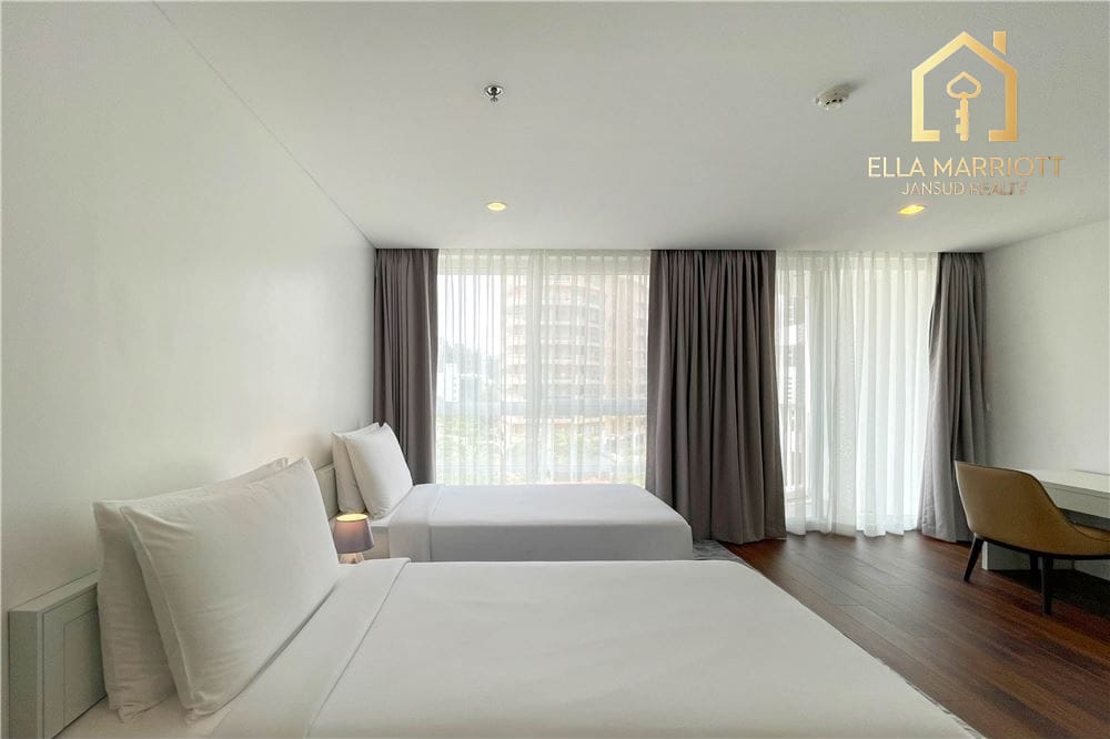 Spacious 3BR Condo for Rent in Ekkamai-Suk 63 | 240sqm | Pet-Friendly Low-Rise 14