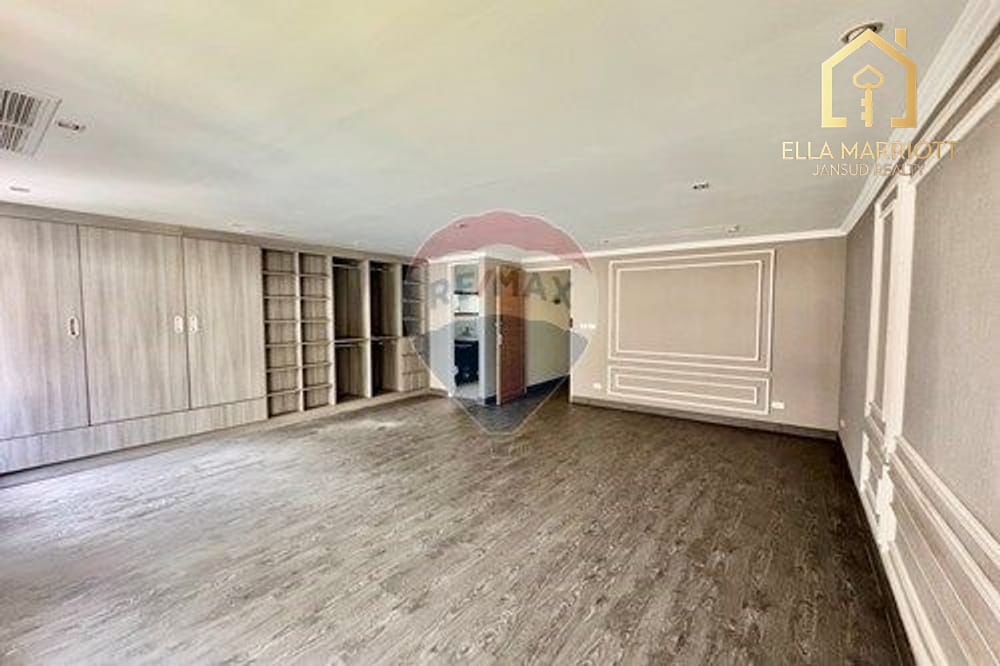 4-Bedroom Townhouse in Thonglor 25 13