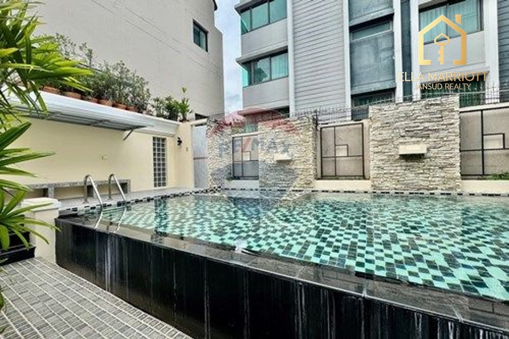 4-Bedroom Townhouse in Thonglor 25 19